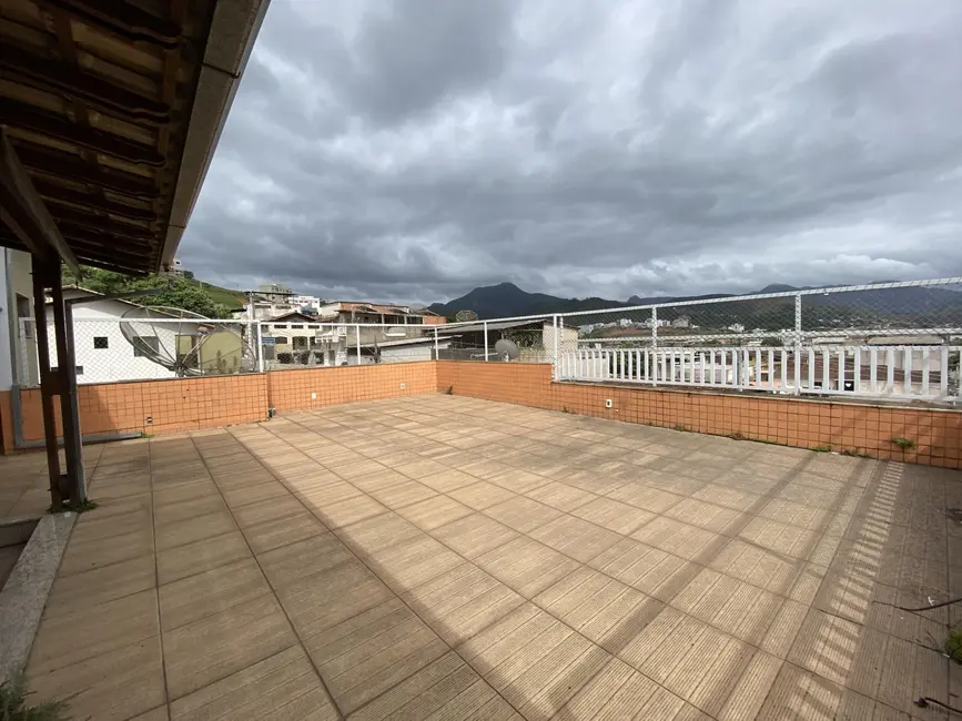 Foto 25 de Casa com 4 quartos para alugar, 550m2 em Giovanini, Coronel Fabriciano - MG