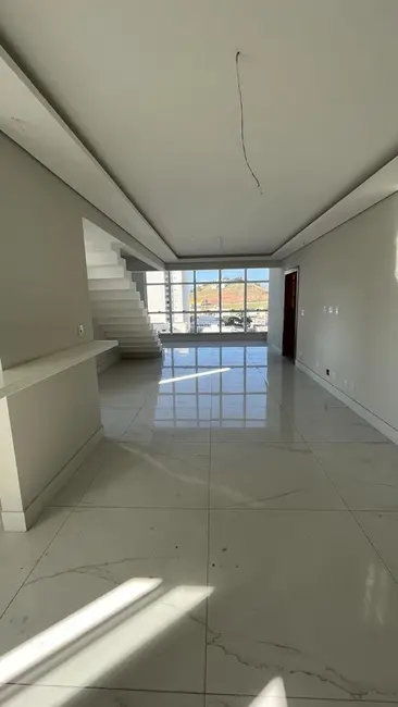 Foto 1 de Cobertura com 3 quartos à venda, 300m2 em Cidade Nobre, Ipatinga, MG