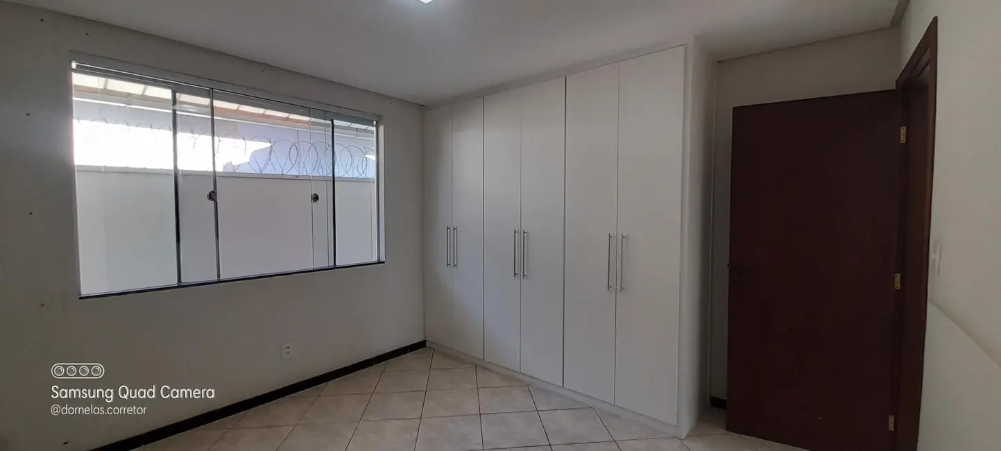 Apartamento com 3 quartos à venda, 180m2 em Timoteo - MG - imagem 4 Foto 4 de Apartamento com 3 quartos à venda, 180m2 em Timoteo - MG