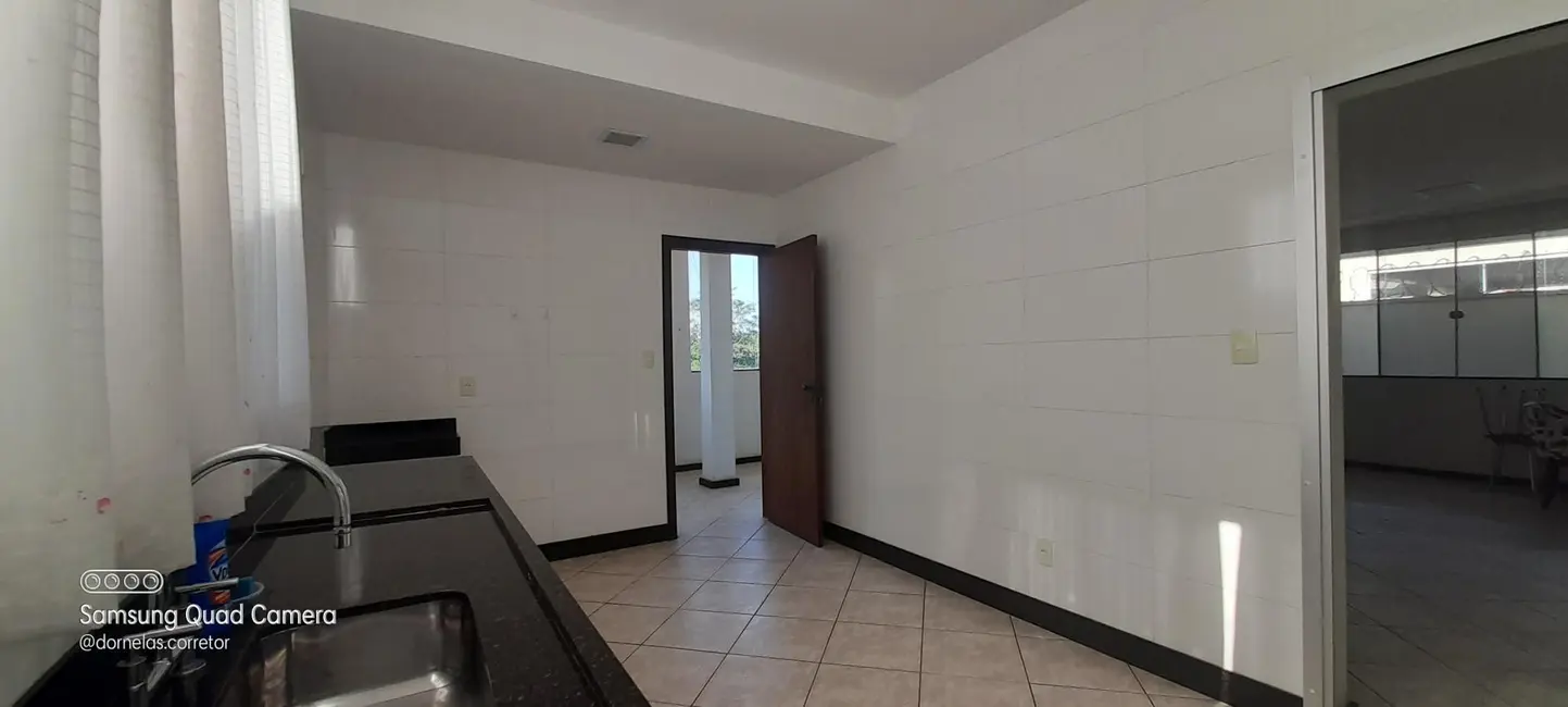 Apartamento com 3 quartos à venda, 180m2 em Timoteo - MG - imagem 8 Foto 8 de Apartamento com 3 quartos à venda, 180m2 em Timoteo - MG