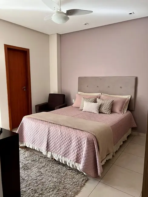 Apartamento com 3 quartos à venda, 105m2 em Funcionários, Timoteo - MG - imagem 9 Foto 9 de Apartamento com 3 quartos à venda, 105m2 em Funcionários, Timoteo - MG
