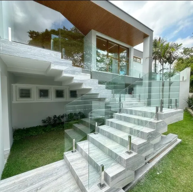 Foto 1 de Casa com 3 quartos à venda, 405m2 em Das Águas, Ipatinga - MG