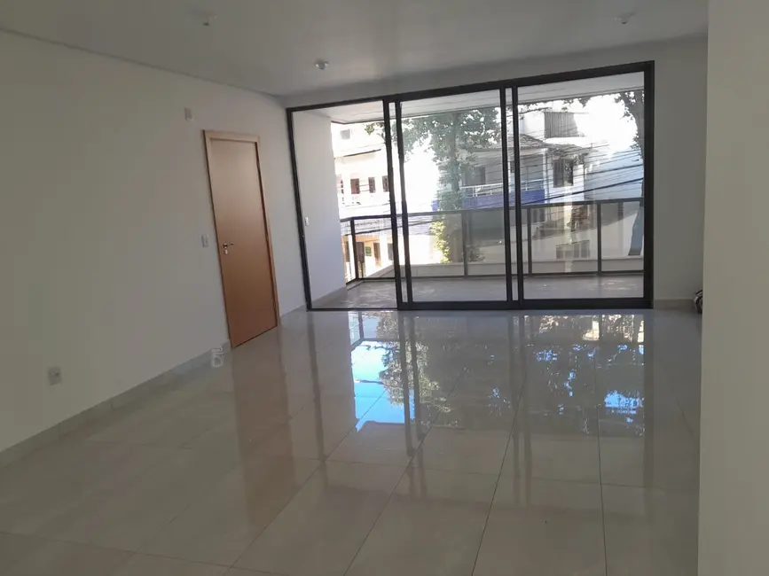Apartamento com 3 quartos à venda, 120m2 em Horto, Ipatinga - MG - imagem 5 Foto 5 de Apartamento com 3 quartos à venda, 120m2 em Horto, Ipatinga - MG