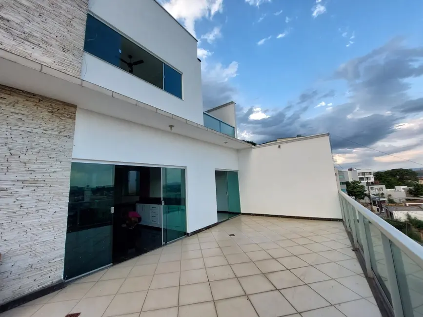 Foto 2 de Casa com 3 quartos à venda, 240m2 em Iguaçu, Ipatinga - MG