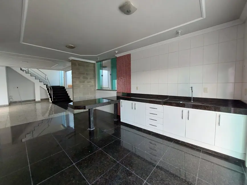 Casa com 3 quartos à venda, 240m2 em Iguaçu, Ipatinga - MG - imagem 5 Foto 5 de Casa com 3 quartos à venda, 240m2 em Iguaçu, Ipatinga - MG