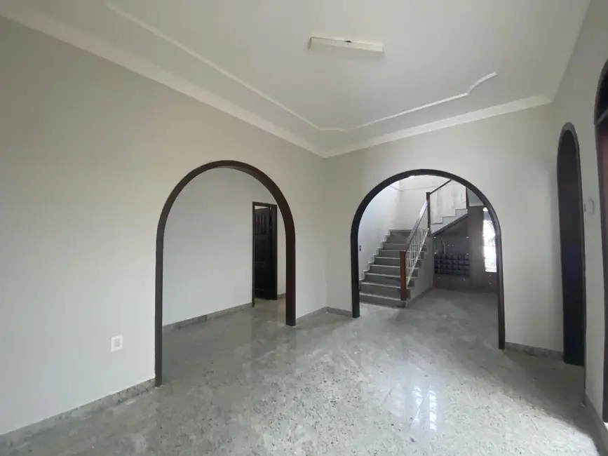 Foto 2 de Casa com 7 quartos para alugar, 360m2 em Cidade Nobre, Ipatinga - MG
