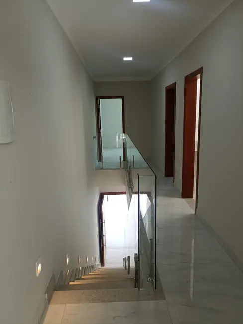 Casa com 3 quartos à venda, 147m2 em Santana Do Paraiso - MG - imagem 7 Foto 7 de Casa com 3 quartos à venda, 147m2 em Santana Do Paraiso - MG