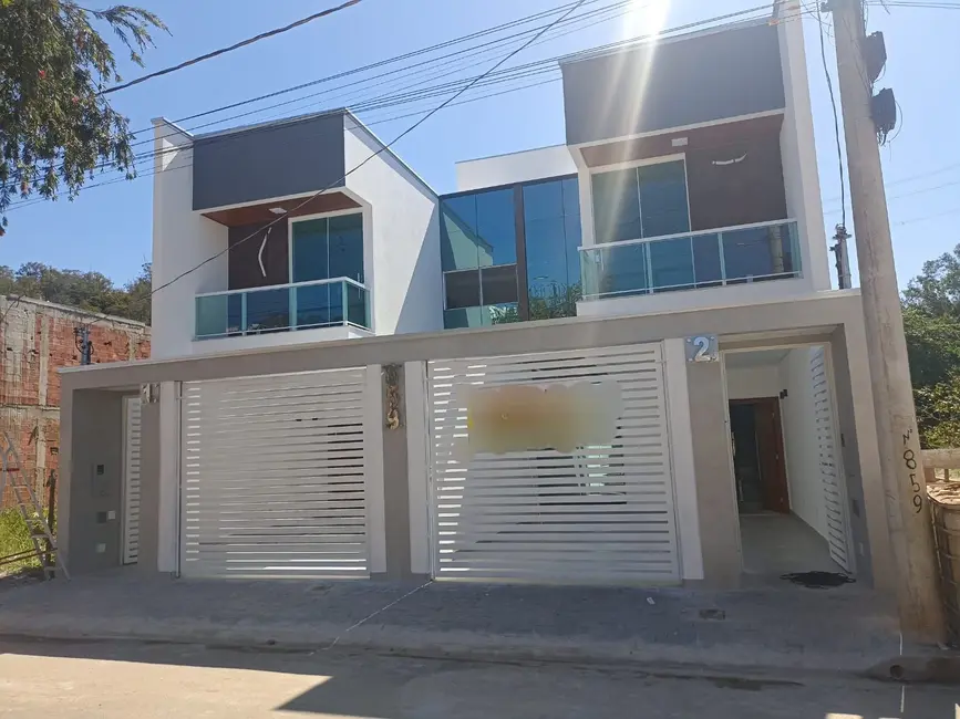 Foto 1 de Casa com 3 quartos à venda, 147m2 em Santana Do Paraiso - MG