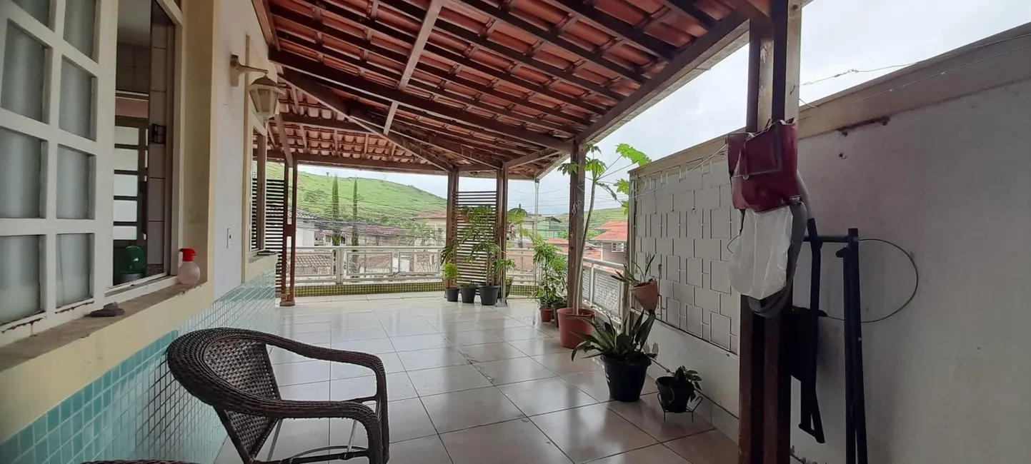 Casa com 3 quartos à venda, 292m2 em Timoteo - MG - imagem 3 Foto 3 de Casa com 3 quartos à venda, 292m2 em Timoteo - MG