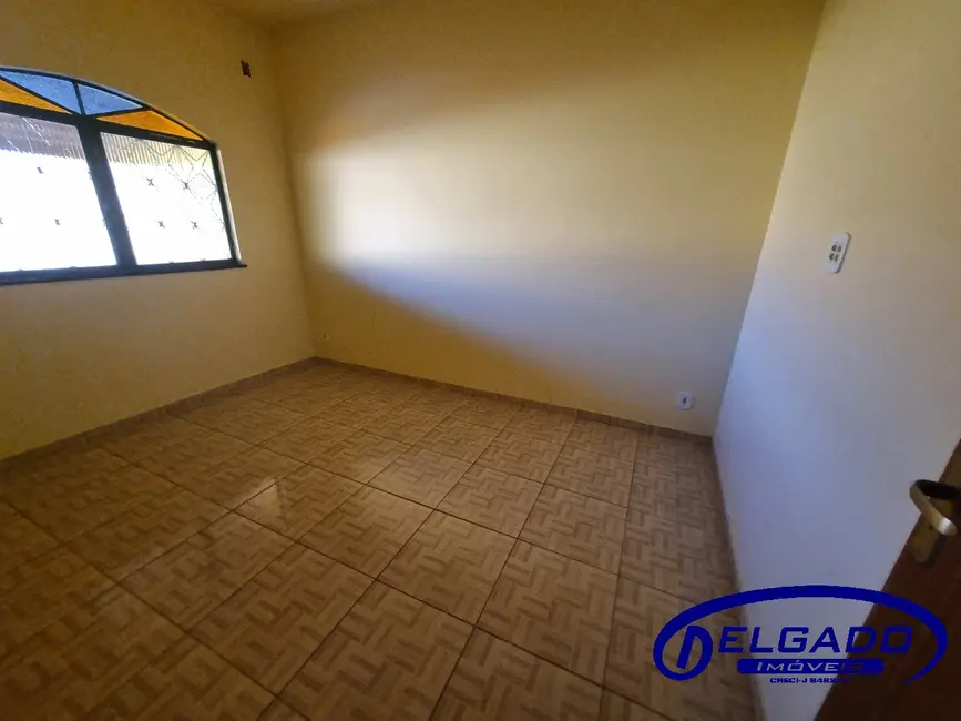 Foto 8 de Casa com 2 quartos para alugar, 195m2 em Ampliação, Itaborai - RJ