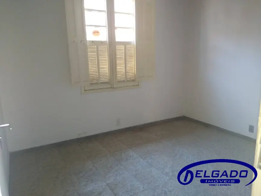 Foto 8 de Casa com 2 quartos para alugar, 55m2 em Jardim Imperial, Itaborai - RJ