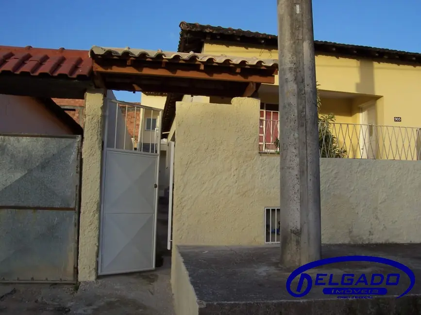 Foto 2 de Casa com 2 quartos para alugar, 65m2 em Ampliação, Itaborai - RJ