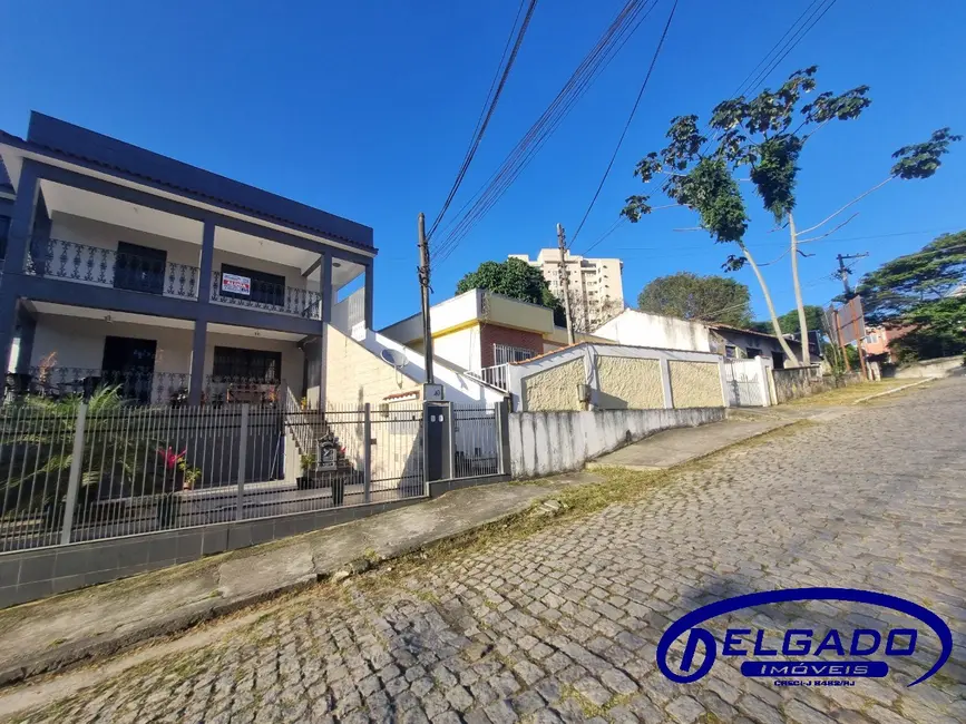 Foto 2 de Casa com 3 quartos para alugar, 165m2 em Itaborai - RJ