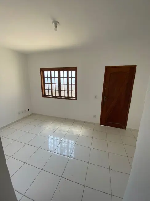 Foto 6 de Apartamento com 3 quartos para alugar, 80m2 em Centro, Itaborai - RJ