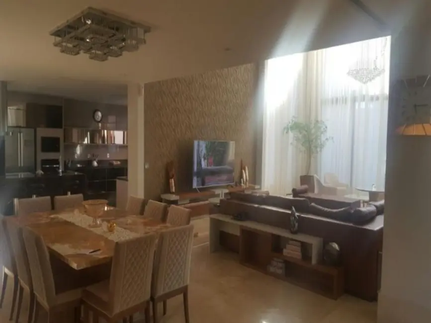 Casa de Condomínio com 3 quartos à venda, 800m2 em Park Way, Brasilia - DF - imagem 7 Foto 7 de Casa de Condomínio com 3 quartos à venda, 800m2 em Park Way, Brasilia - DF