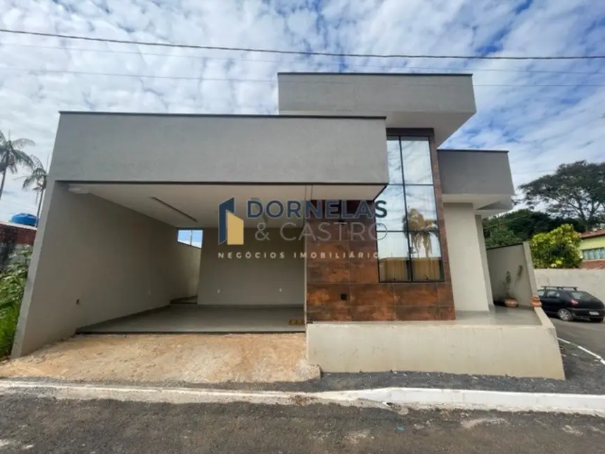 Casa de Condomínio com 3 quartos à venda, 200m2 em Guará I, Brasilia - DF - imagem 6 Foto 6 de Casa de Condomínio com 3 quartos à venda, 200m2 em Guará I, Brasilia - DF