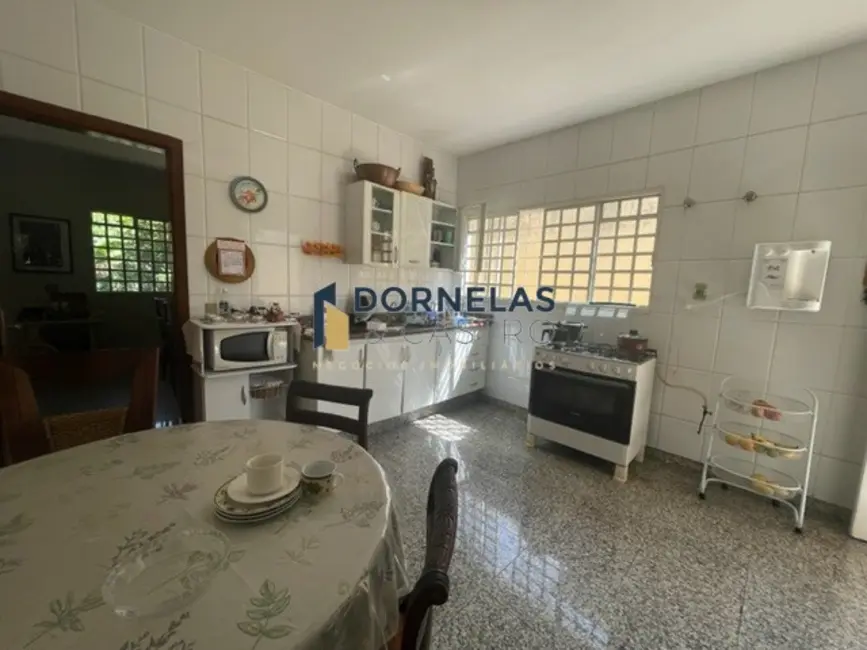 Foto 8 de Casa de Condomínio com 3 quartos à venda, 273m2 em Guará I, Brasilia - DF