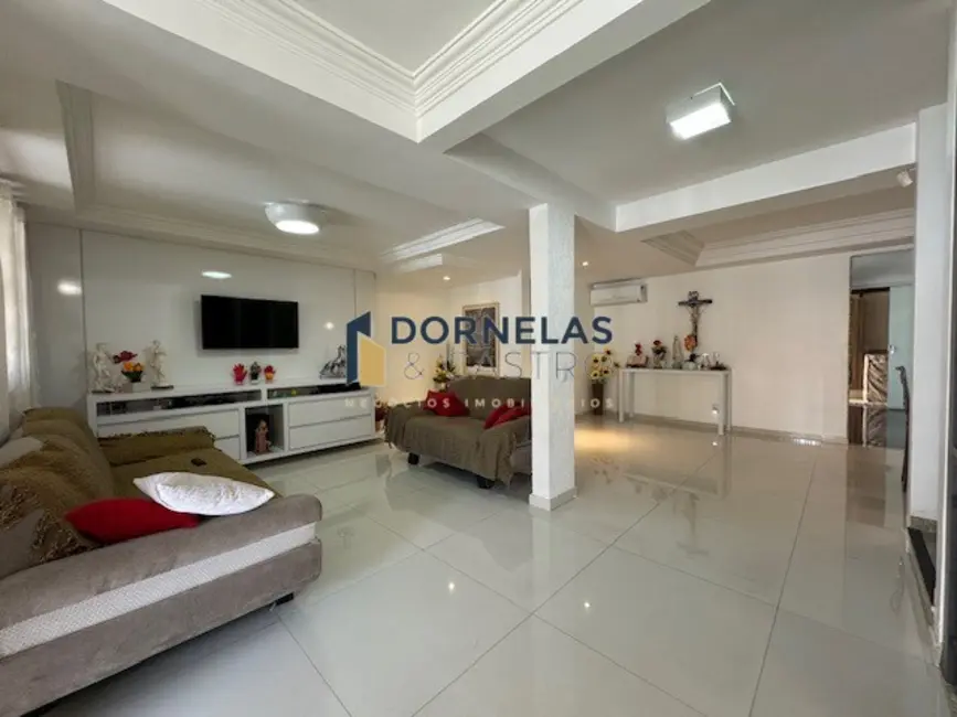 Foto 1 de Casa com 4 quartos à venda, 347m2 em Guará II, Brasilia - DF