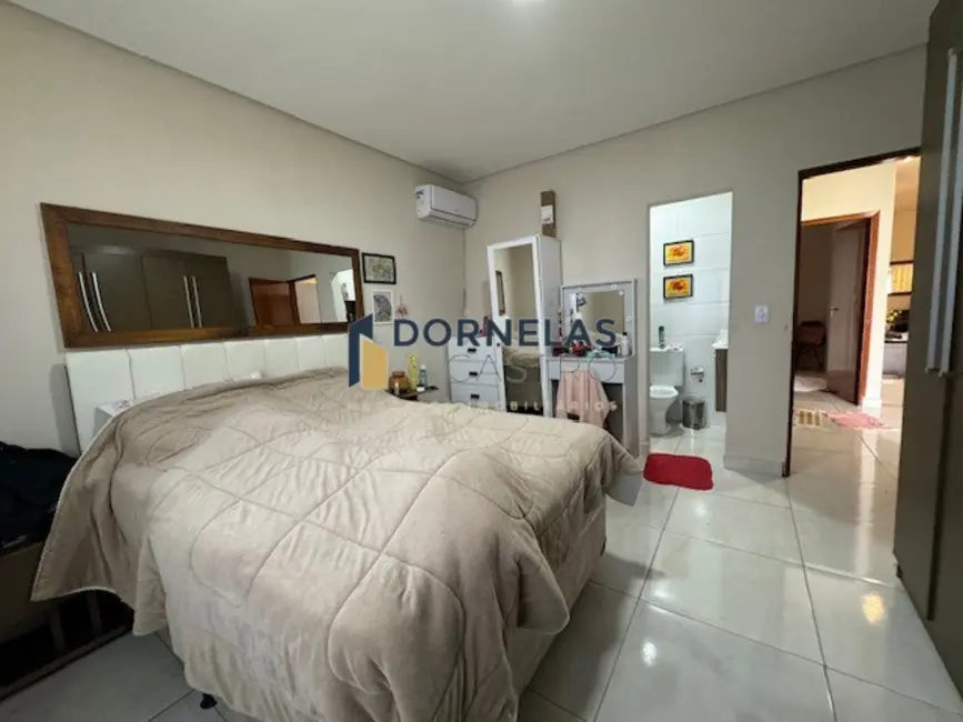 Casa de Condomínio com 3 quartos à venda, 200m2 em Setor Habitacional Arniqueira (Águas Claras), Brasilia - DF - imagem 7 Foto 7 de Casa de Condomínio com 3 quartos à venda, 200m2 em Setor Habitacional Arniqueira (Águas Claras), Brasilia - DF