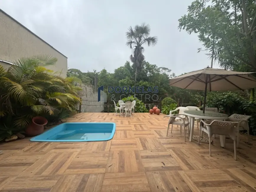 Casa de Condomínio com 3 quartos à venda, 603m2 em Setor Habitacional Vicente Pires, Brasilia - DF - imagem 3 Foto 3 de Casa de Condomínio com 3 quartos à venda, 603m2 em Setor Habitacional Vicente Pires, Brasilia - DF