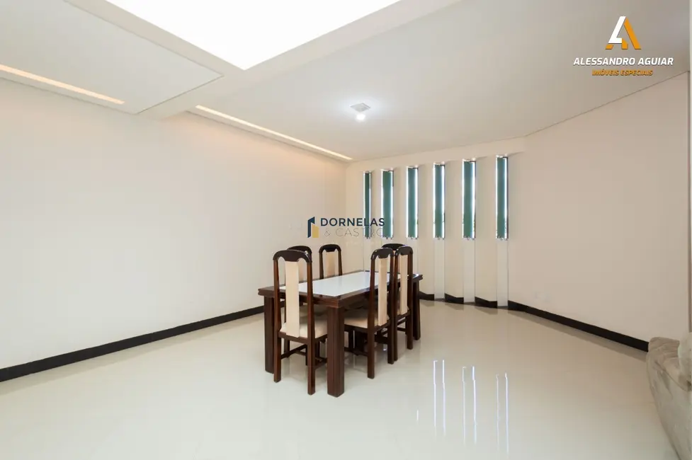 Casa de Condomínio com 3 quartos à venda, 800m2 em Setor Habitacional Arniqueira (Águas Claras), Brasilia - DF - imagem 5 Foto 5 de Casa de Condomínio com 3 quartos à venda, 800m2 em Setor Habitacional Arniqueira (Águas Claras), Brasilia - DF