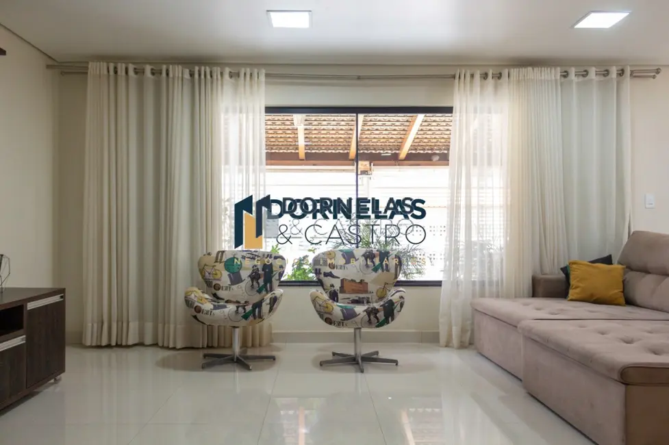 Foto 2 de Casa com 4 quartos à venda, 416m2 em Guará I, Brasilia - DF