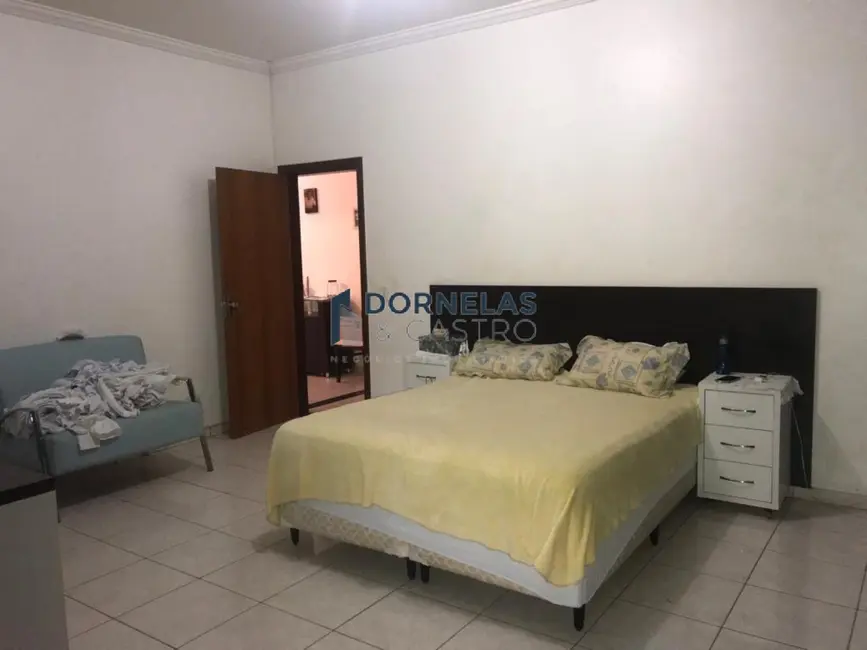 Casa de Condomínio com 3 quartos à venda, 875m2 em Setor Habitacional Vicente Pires, Brasilia - DF - imagem 6 Foto 6 de Casa de Condomínio com 3 quartos à venda, 875m2 em Setor Habitacional Vicente Pires, Brasilia - DF