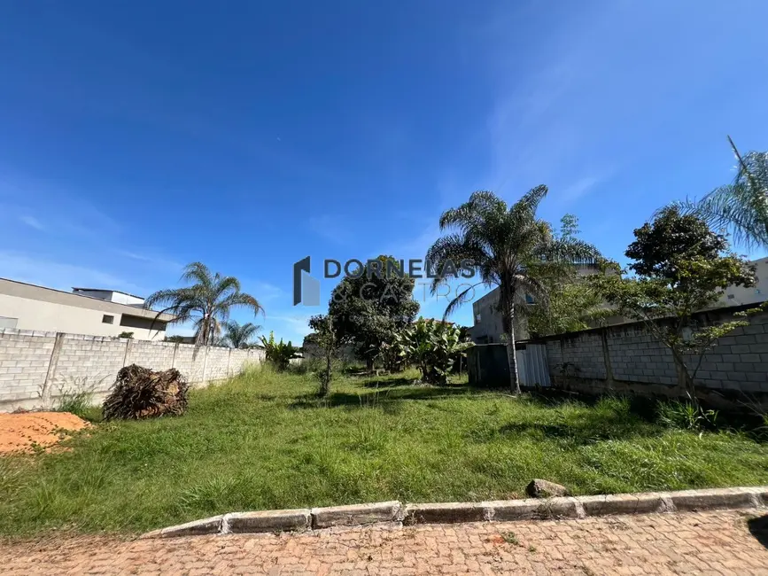 Foto 1 de Terreno / Lote à venda, 800m2 em Guará II, Brasilia - DF