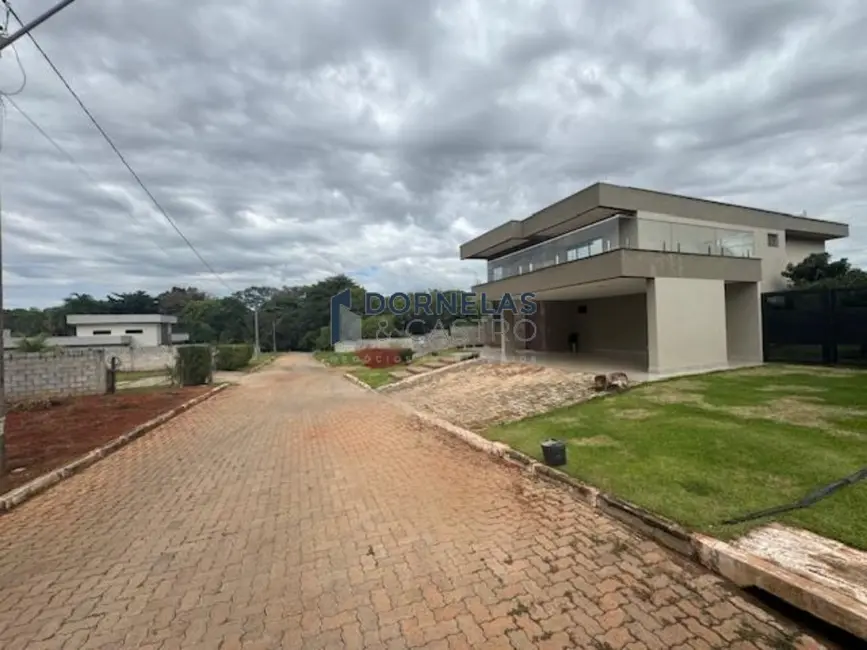 Foto 2 de Terreno / Lote à venda, 800m2 em Guará II, Brasilia - DF