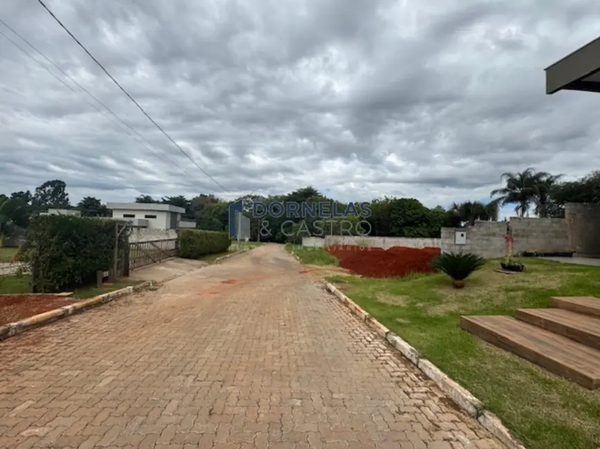 Foto 5 de Terreno / Lote à venda, 800m2 em Guará II, Brasilia - DF
