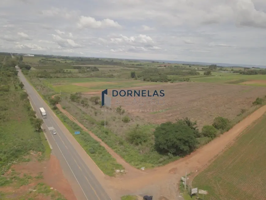 Foto 2 de Chácara à venda, 19m2 em Planaltina, Brasilia - DF