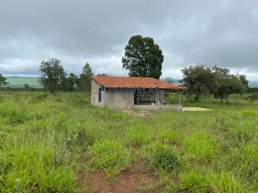 Foto 5 de Chácara com 2 quartos à venda, 20300m2 em Área Rural de Formosa, Formosa - GO