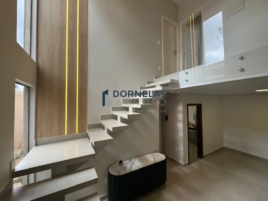 Foto 1 de Casa de Condomínio com 4 quartos à venda, 400m2 em Setor Habitacional Vicente Pires, Brasilia - DF