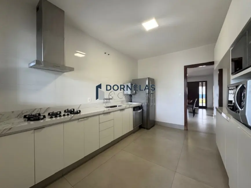 Casa de Condomínio com 4 quartos à venda, 400m2 em Setor Habitacional Vicente Pires, Brasilia - DF - imagem 9 Foto 9 de Casa de Condomínio com 4 quartos à venda, 400m2 em Setor Habitacional Vicente Pires, Brasilia - DF