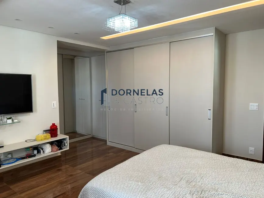 Foto 15 de Casa com 3 quartos à venda, 350m2 em Guará II, Brasilia - DF