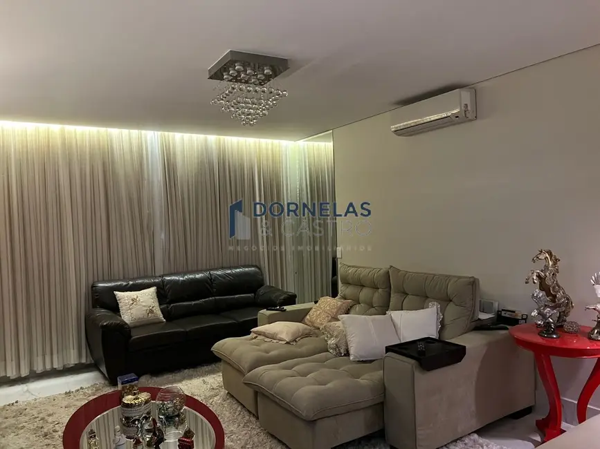 Foto 5 de Casa com 3 quartos à venda, 350m2 em Guará II, Brasilia - DF