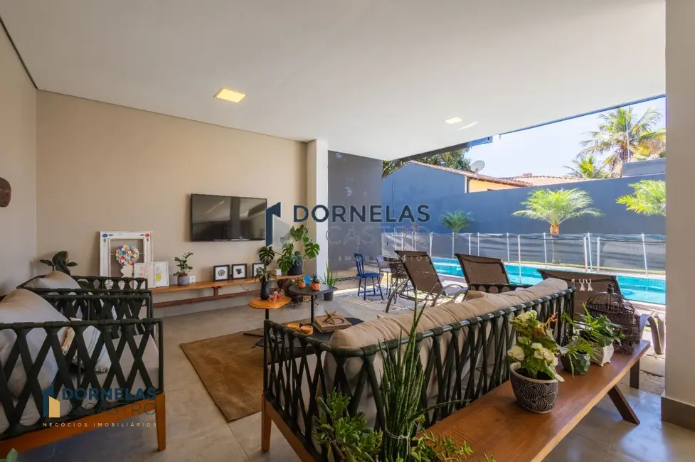 Casa de Condomínio com 4 quartos à venda, 800m2 em Guará I, Brasilia - DF - imagem 3 Foto 3 de Casa de Condomínio com 4 quartos à venda, 800m2 em Guará I, Brasilia - DF