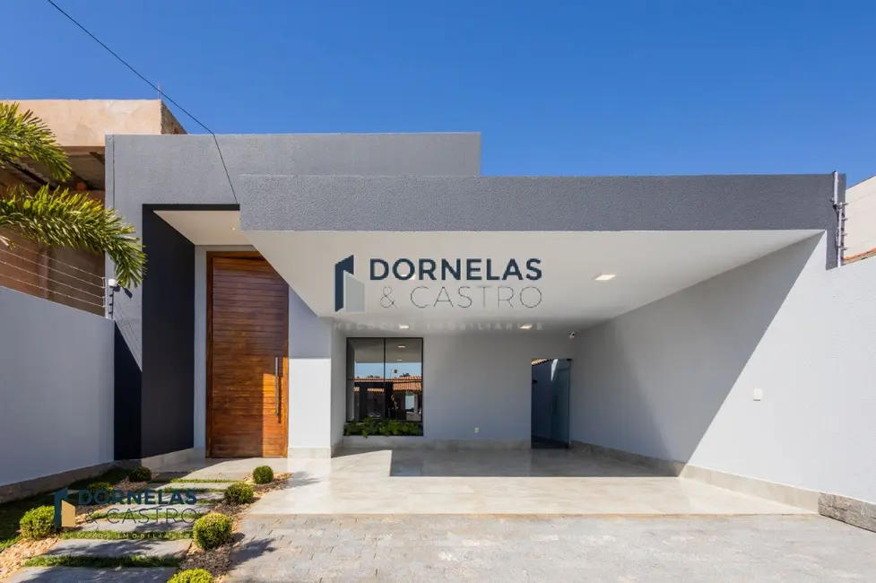 Casa de Condomínio com 3 quartos à venda, 370m2 em Guará I, Brasilia - DF - imagem 3 Foto 3 de Casa de Condomínio com 3 quartos à venda, 370m2 em Guará I, Brasilia - DF