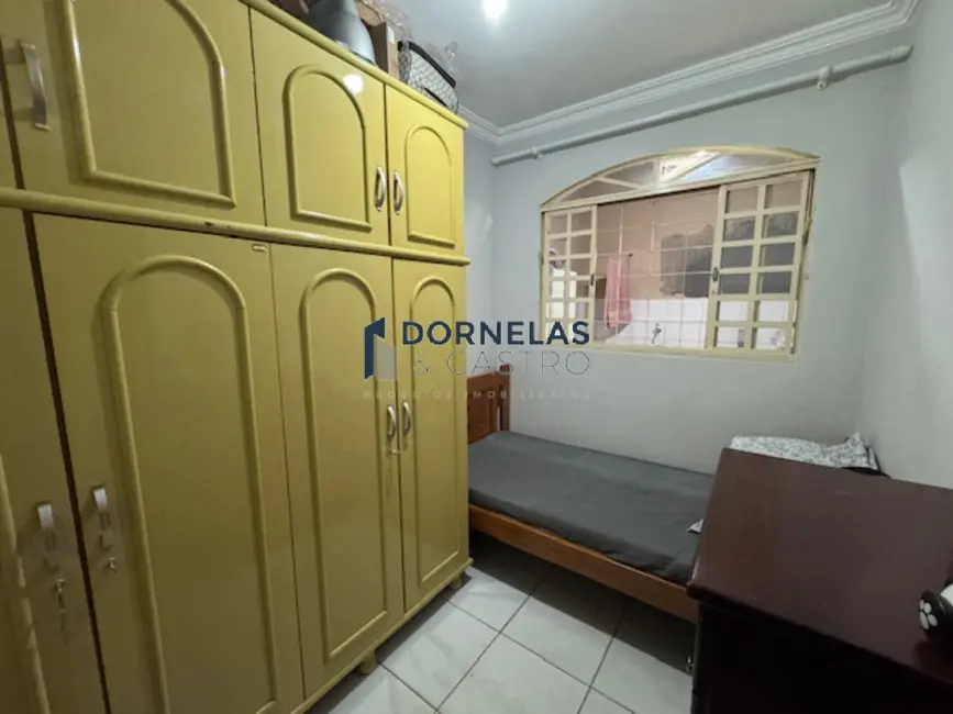 Foto 35 de Casa com 8 quartos à venda, 290m2 em Guará II, Brasilia - DF