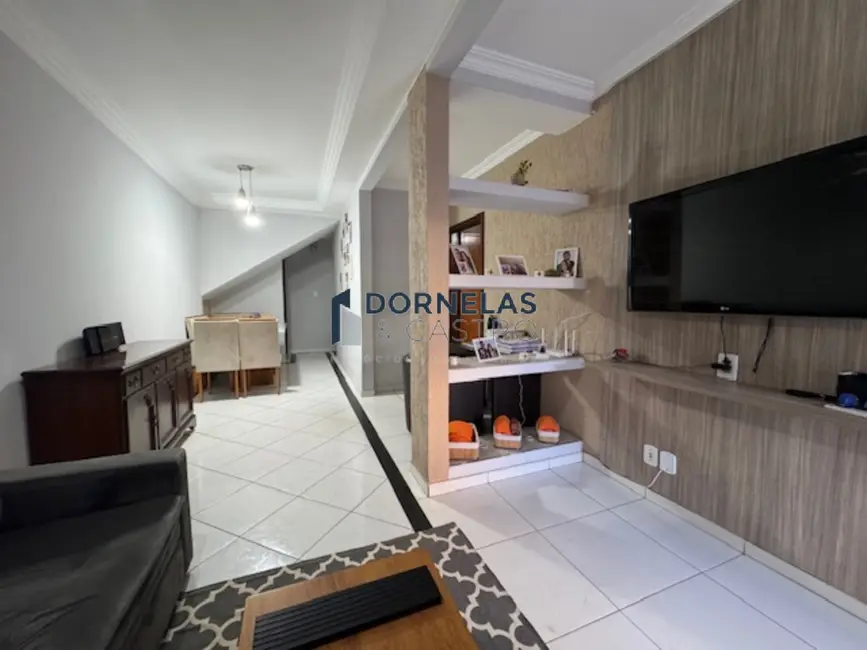 Foto 14 de Casa com 8 quartos à venda, 290m2 em Guará II, Brasilia - DF