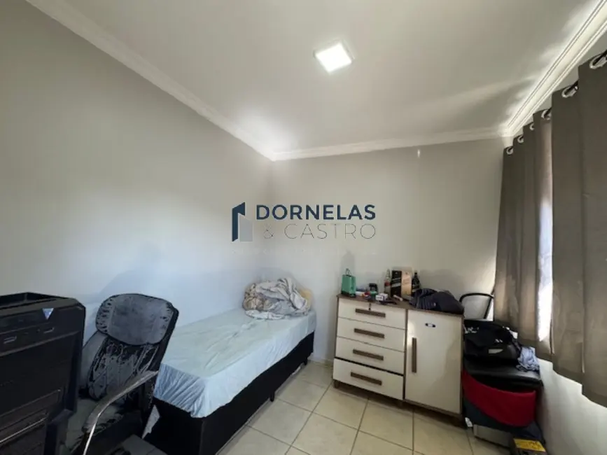 Foto 22 de Casa com 8 quartos à venda, 290m2 em Guará II, Brasilia - DF