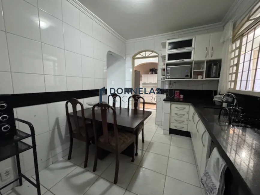 Foto 39 de Casa com 8 quartos à venda, 290m2 em Guará II, Brasilia - DF