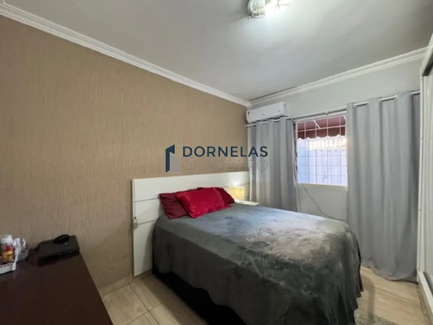 Foto 16 de Casa com 8 quartos à venda, 290m2 em Guará II, Brasilia - DF