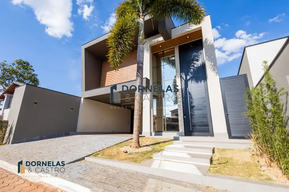 Foto 1 de Casa de Condomínio com 4 quartos à venda, 400m2 em Guará I, Brasilia - DF