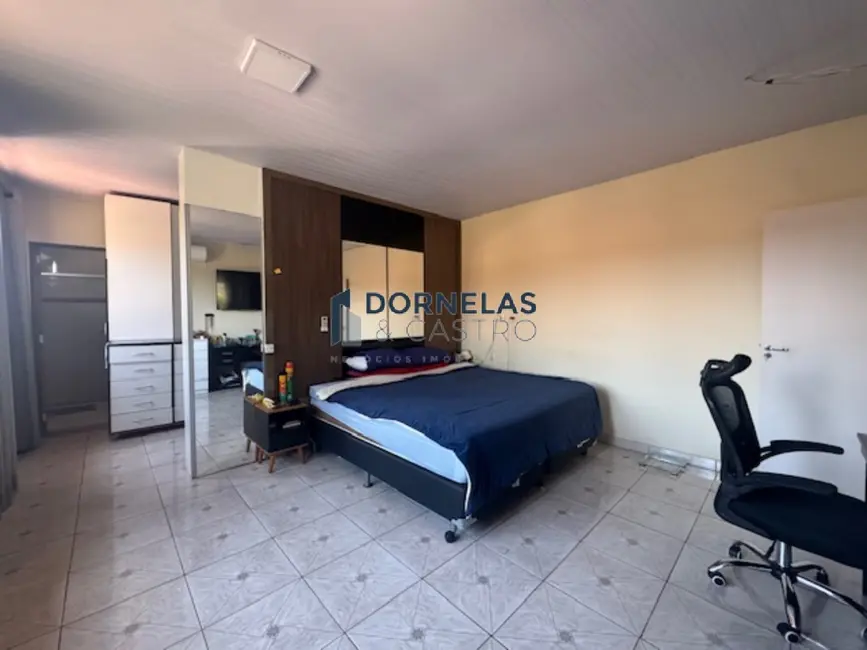 Foto 9 de Casa com 3 quartos à venda, 1013m2 em Guará I, Brasilia - DF