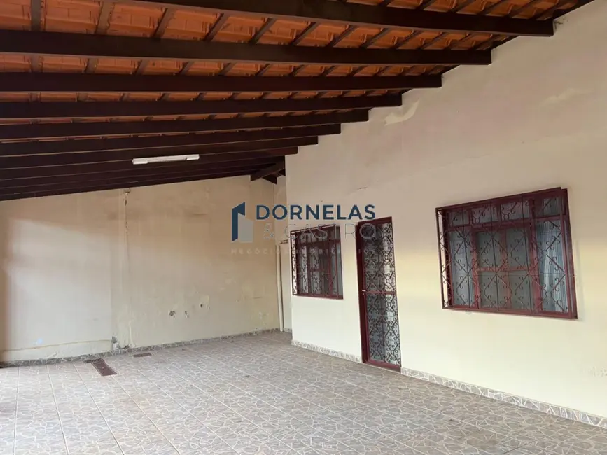 Foto 1 de Casa com 4 quartos à venda, 200m2 em Guará I, Brasilia - DF