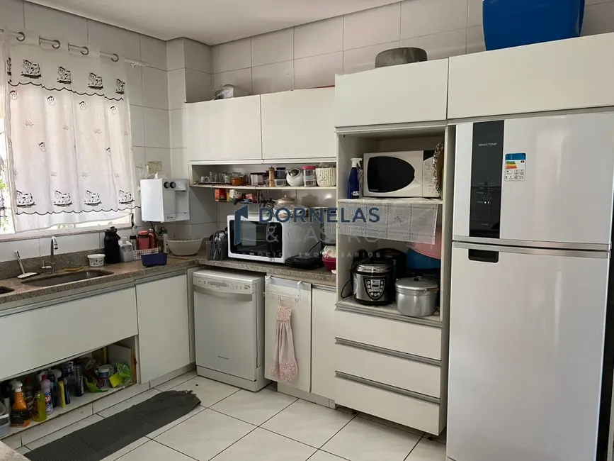 Foto 4 de Casa com 3 quartos à venda, 200m2 em Guará II, Brasilia - DF