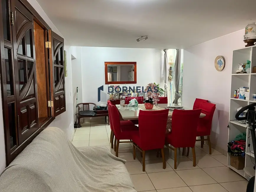Foto 8 de Casa com 3 quartos à venda, 200m2 em Guará II, Brasilia - DF