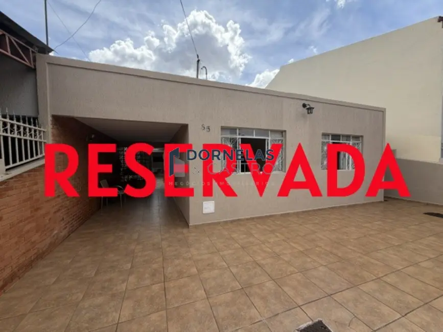 Foto 1 de Casa com 3 quartos à venda, 200m2 em Guará I, Brasilia - DF