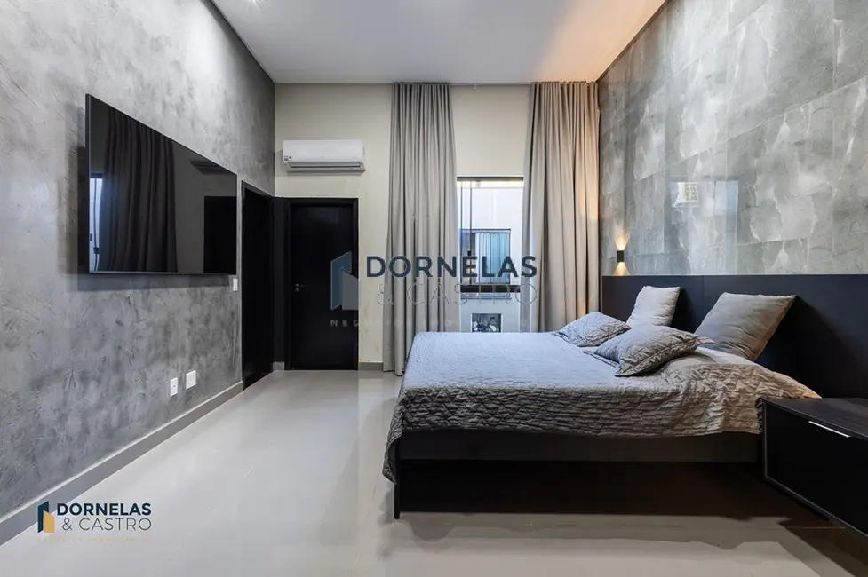 Foto 3 de Casa de Condomínio com 3 quartos à venda, 1230m2 em Setor Habitacional Jardim Botânico, Brasilia - DF